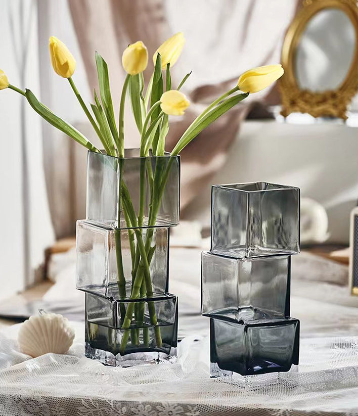 Vase light luxury creative special-shaped transparent flower ware living room dining table decoration ornament | Dislocation