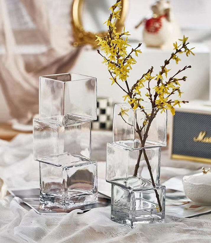 Vase light luxury creative special-shaped transparent flower ware living room dining table decoration ornament | Dislocation