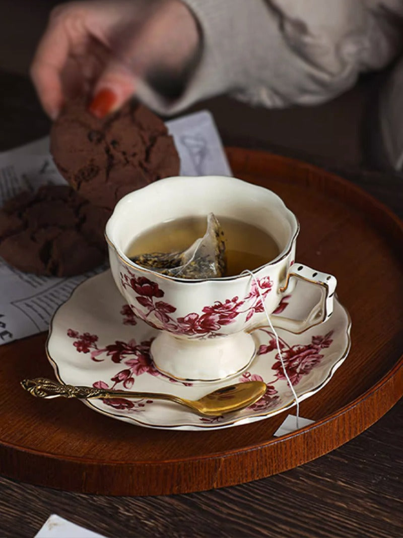 Cup set European coffee cup and saucer set ceramic blue and white porcelain high-end exquisite | French